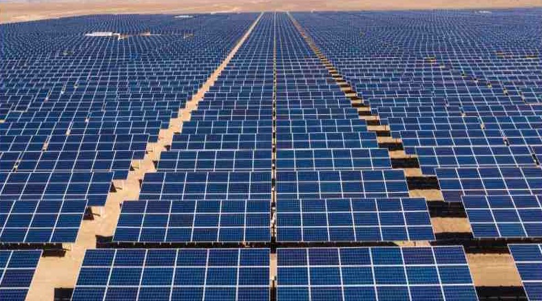 الأوروبى لإعادة الإعمار: إنشاء محطة للطاقة الشمسية فى المنيا بقدرة 7 ميجاوات
