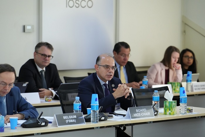 محمد فريد يشارك في اجتماع إدارة (IOSCO) مع رئيس الاستقرار المالي (FSB) محمد فريد يشارك في اجتماع إدارة (IOSCO) مع رئيس الاستقرار المالي (FSB)