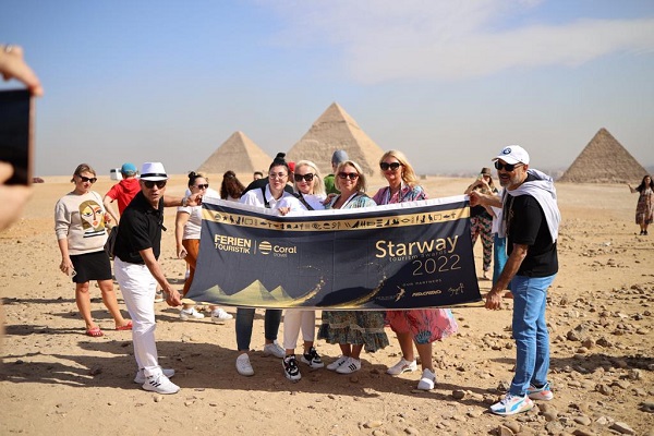 إير كايرو تنظم جولة سياحية لممثلى 140 من شركات السياحة والسفر الألمانية 