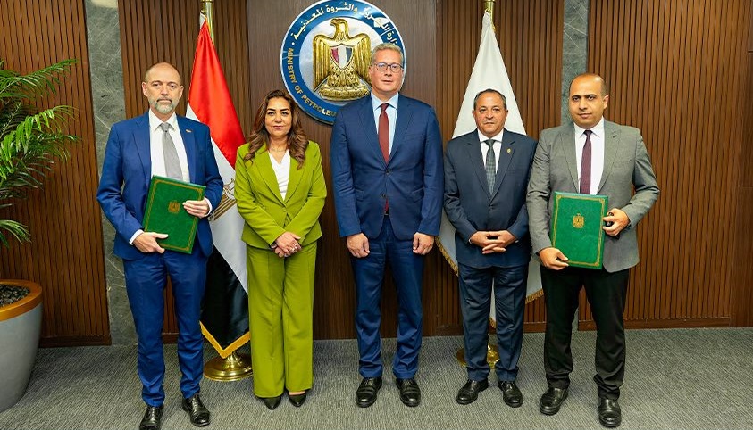 كريم بدوي يشهد توقيع اتفاقية مصرية إيطالية لإنتاج الغاز الحيوي ودعم الطاقة النظيفة كريم بدوي يشهد توقيع اتفاقية مصرية إيطالية لإنتاج الغاز الحيوي ودعم الطاقة النظيفة