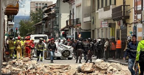 ارتفاع حصيلة ضحايا زلزال الإكوادور لـ16 قتيلا منهم طفلة و381 مصابا