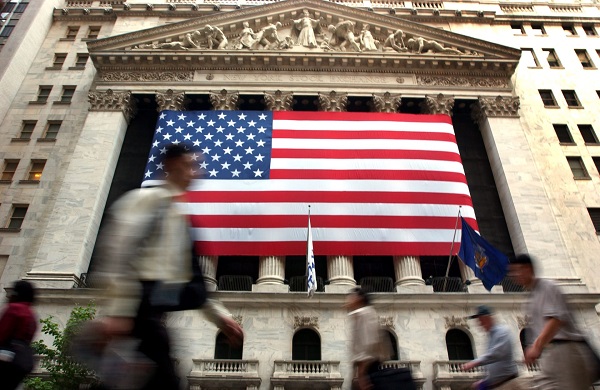 أسوشيتدبرس: الولايات المتحدة تحقق نموا اقتصاديا متواضعا فى الربع الأخير