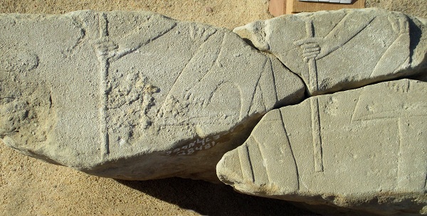 السياحة: اكتشافات أثرية جديدة بمشروع ترميم تمثالي ممنون ومعبد الملك أمنحنب الثالث 