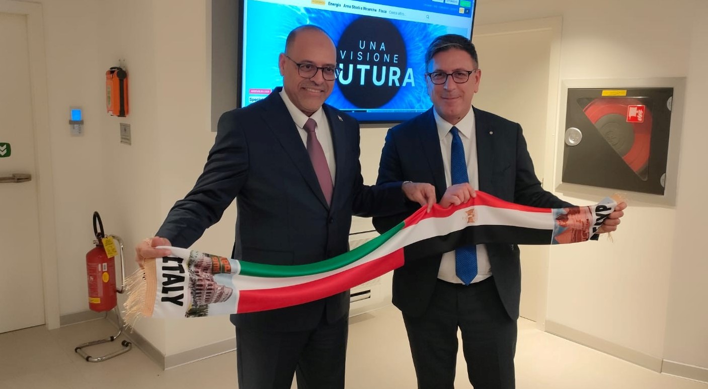 ����� ���� ������ ���� ������� ������ �������� �� ��� ����� ��������