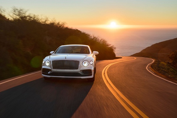  Bentley Flying Spur      