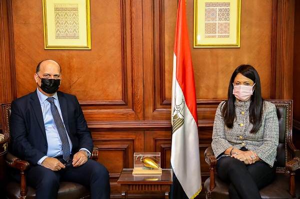  وزيرة التعاون الدولي تلتقي السفير التونسي بالقاهرة لبحث تطوير العلاقات الاستراتيجية بين البلدين