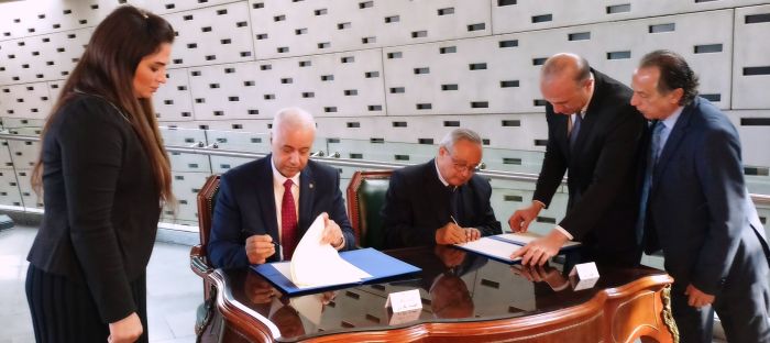 توقيع اتفاقية تعاون لإنشاء سفارة معرفة تابعة لمكتبة الإسكندرية بجامعة العلمين الدولية